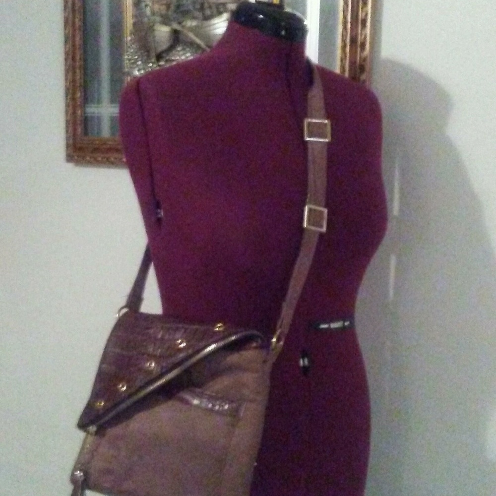 Purses - Picture 1 of 6
